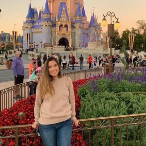 Meet your Posher, Marian